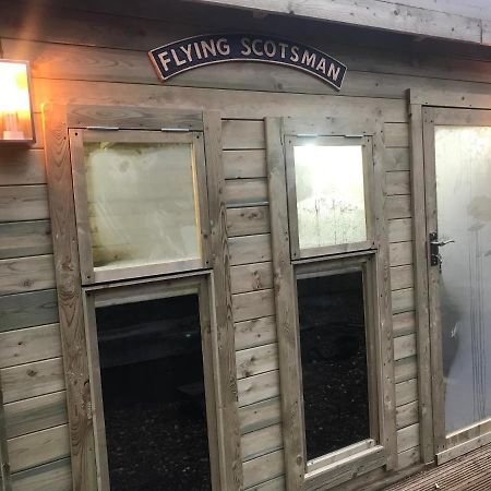 Hotel Hot Tub Hide Away Near Alton Towers Staffordshire Cheddleton Exteriér fotografie