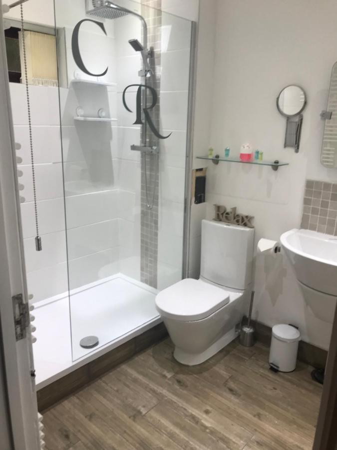 Hotel Hot Tub Hide Away Near Alton Towers Staffordshire Cheddleton Exteriér fotografie